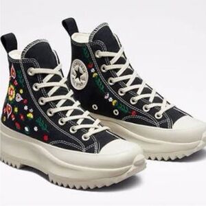 Converse CTAS Run Star Hike Hi Black Embroidered Platform Lugged Sole Sneaker